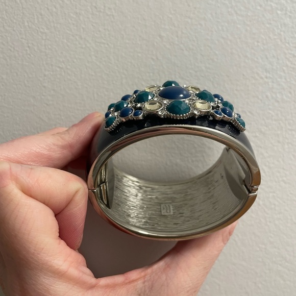 Banana Republic cuff bracelet - Picture 4 of 8